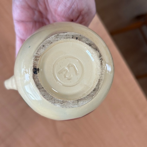 Vintage watt pottery Drink pitcher Apple and leaves #62 creamer - Picture 8 of 10